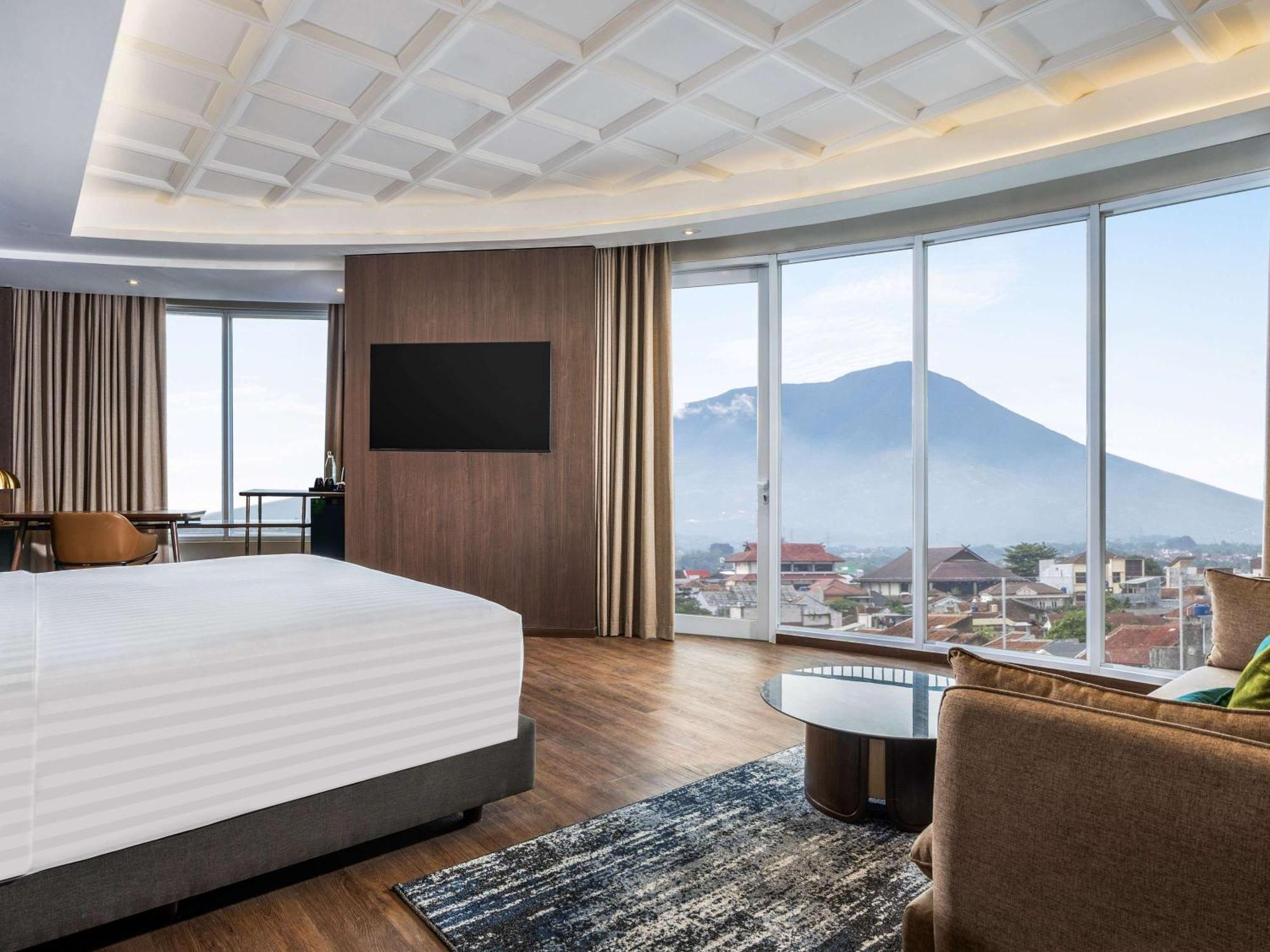 Mercure Garut City Center Eksteriør billede