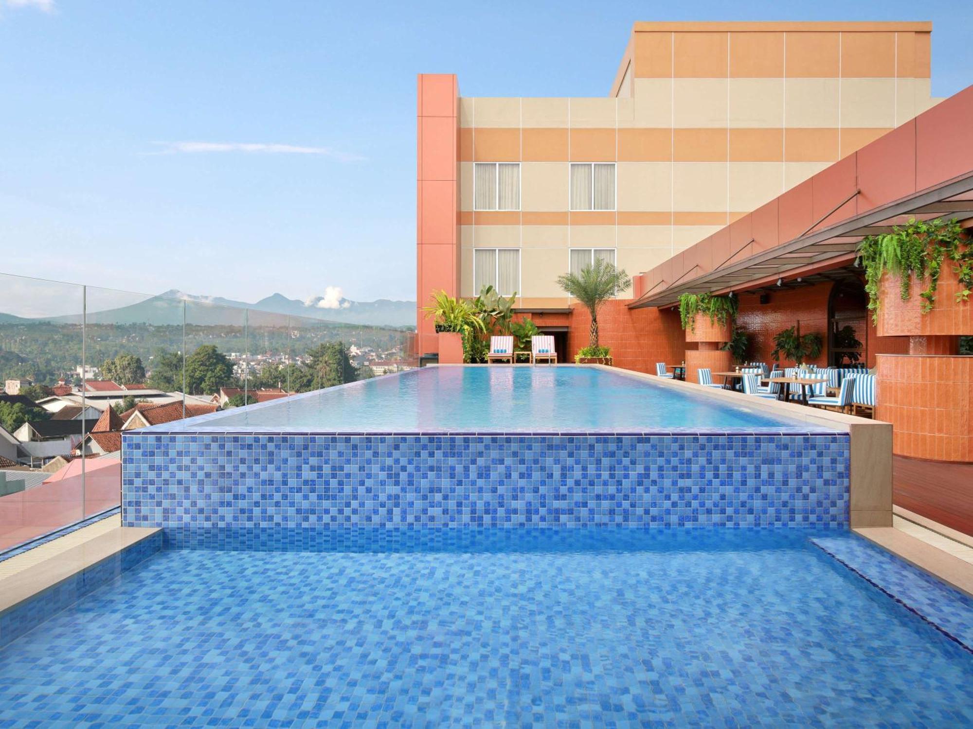 Mercure Garut City Center Eksteriør billede
